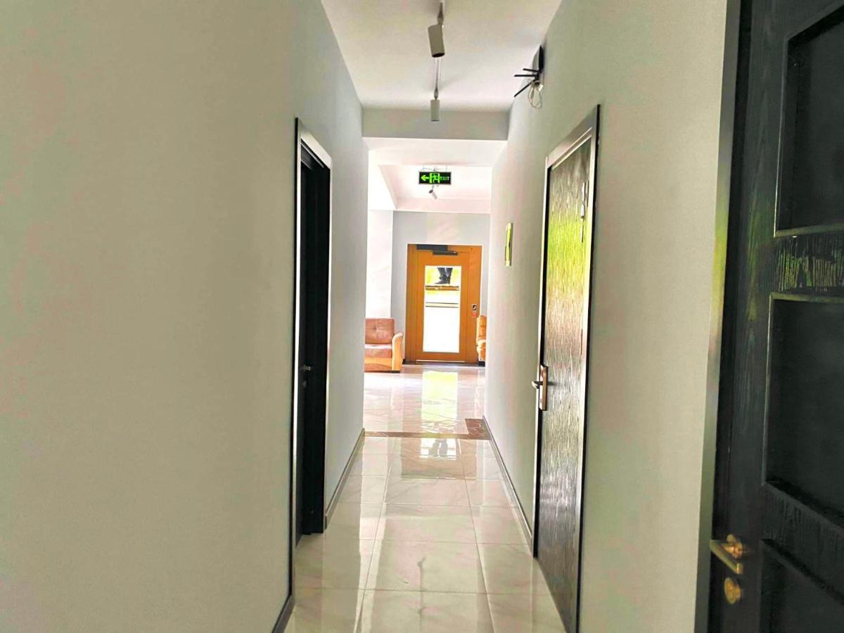 Vita Gardenia Hotel Цкалтубо Екстериор снимка