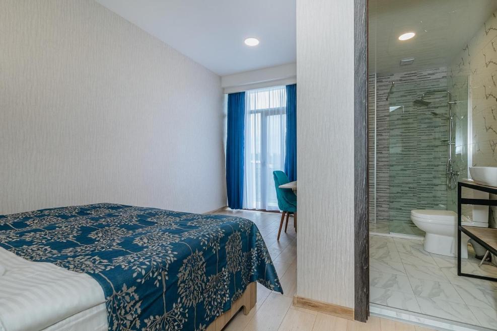 Vita Gardenia Hotel Цкалтубо Екстериор снимка