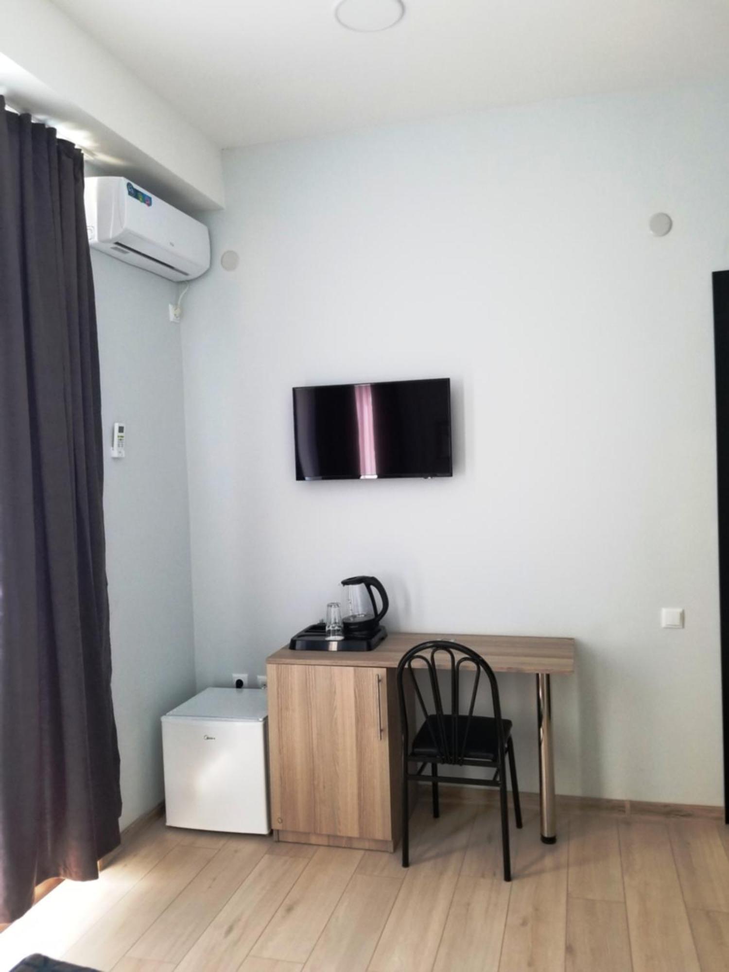 Vita Gardenia Hotel Цкалтубо Екстериор снимка